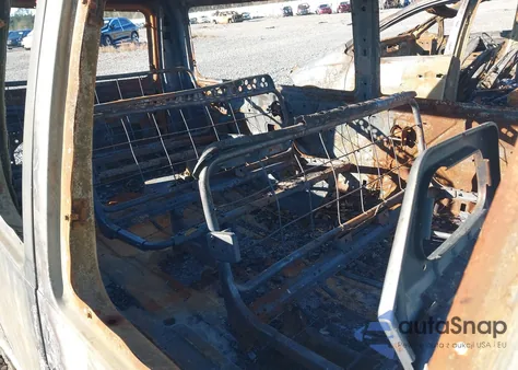 2003 Ford E-350 Super Duty Xl/Xlt z USA, uszkodzony, nr VIN 1FBSS31L73HB82576